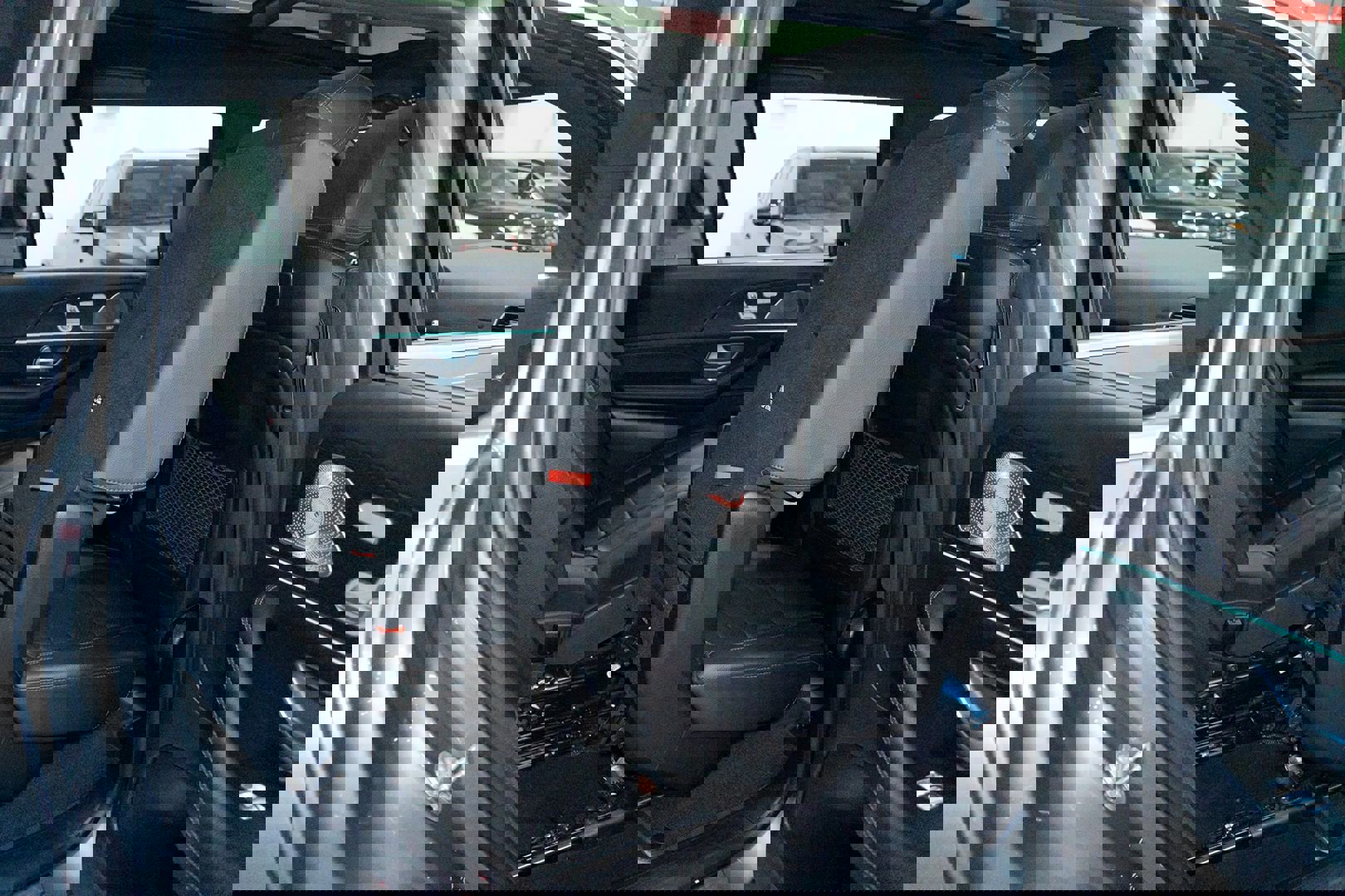 Used 2020 Mercedes-Benz GLS 450 4MATIC w/ Convenience Package image 35