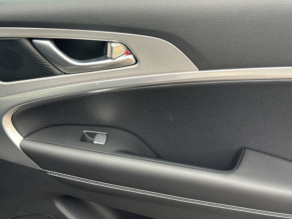 Used 2026 Genesis G70 2.5T Prestige RWD image 19
