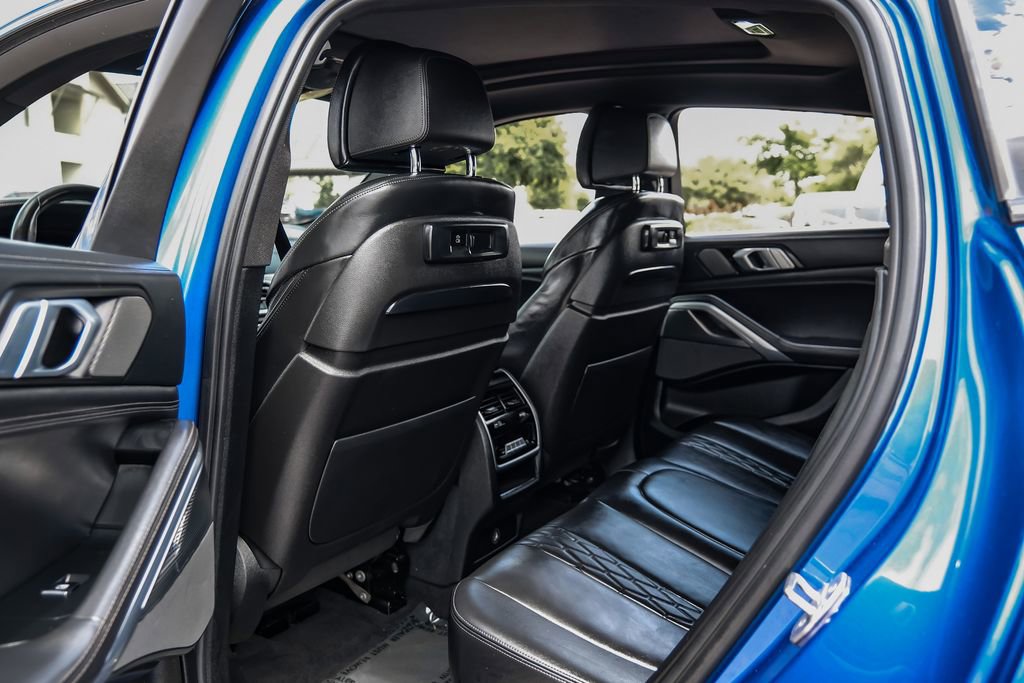Used 2020 BMW X6 M50i w/ Premium Package AWD/4WD image 43