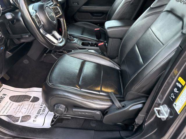 Used 2021 Jeep Wrangler Unlimited Sahara w/ Dual Top Group image 17