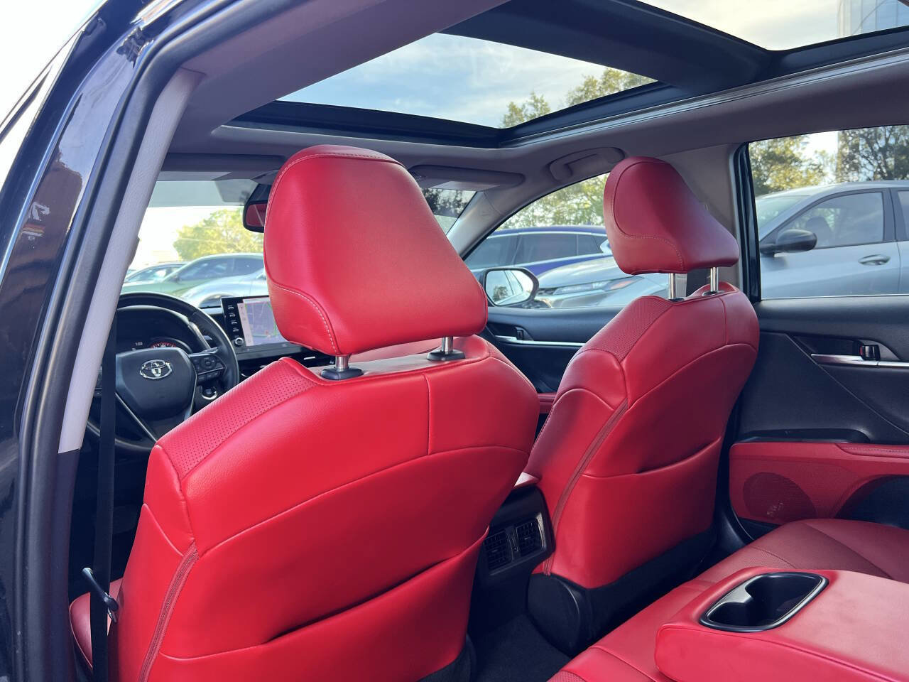 Used 2024 Toyota Camry XSE w/ Navigation Package image 35