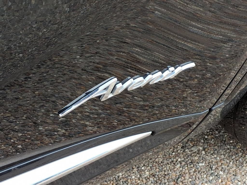 Used 2023 Buick Envision Avenir FWD image 6