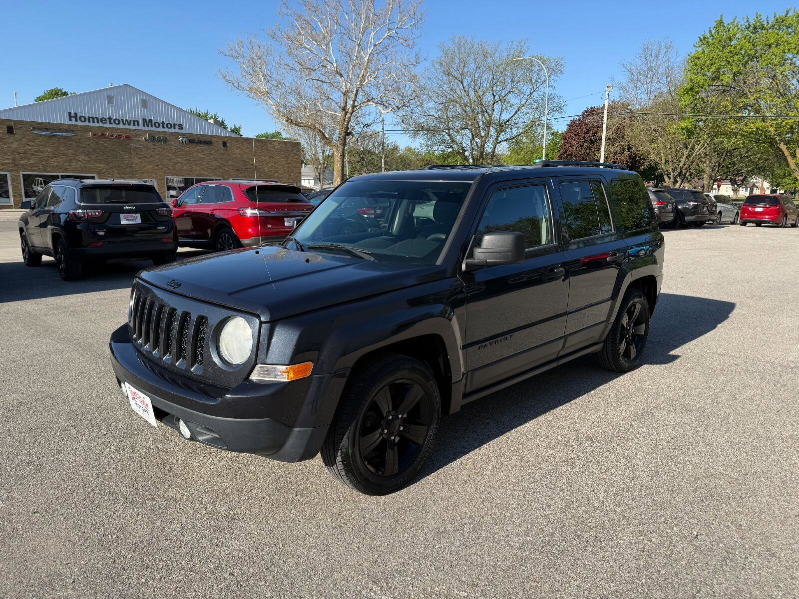 Used 2014 Jeep Patriot Sport FWD image 1