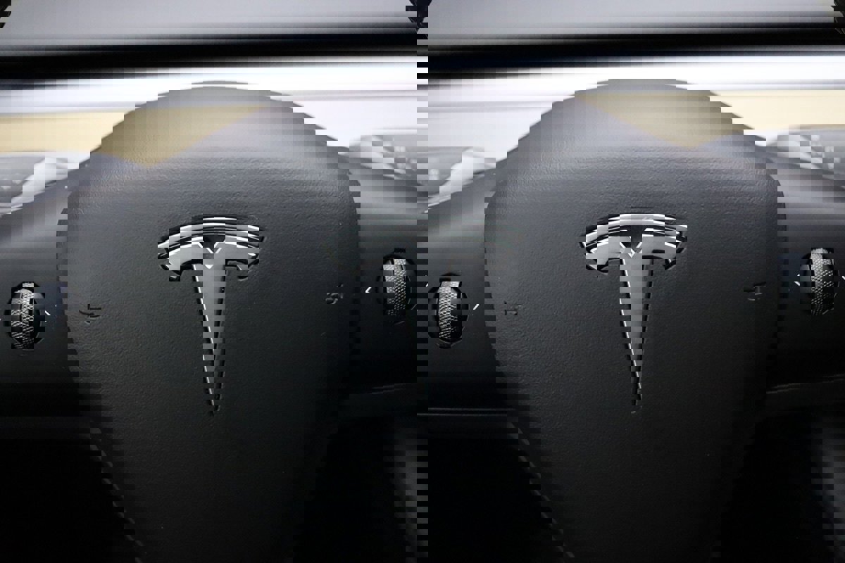 Used 2022 Tesla Model Y Long Range image 42