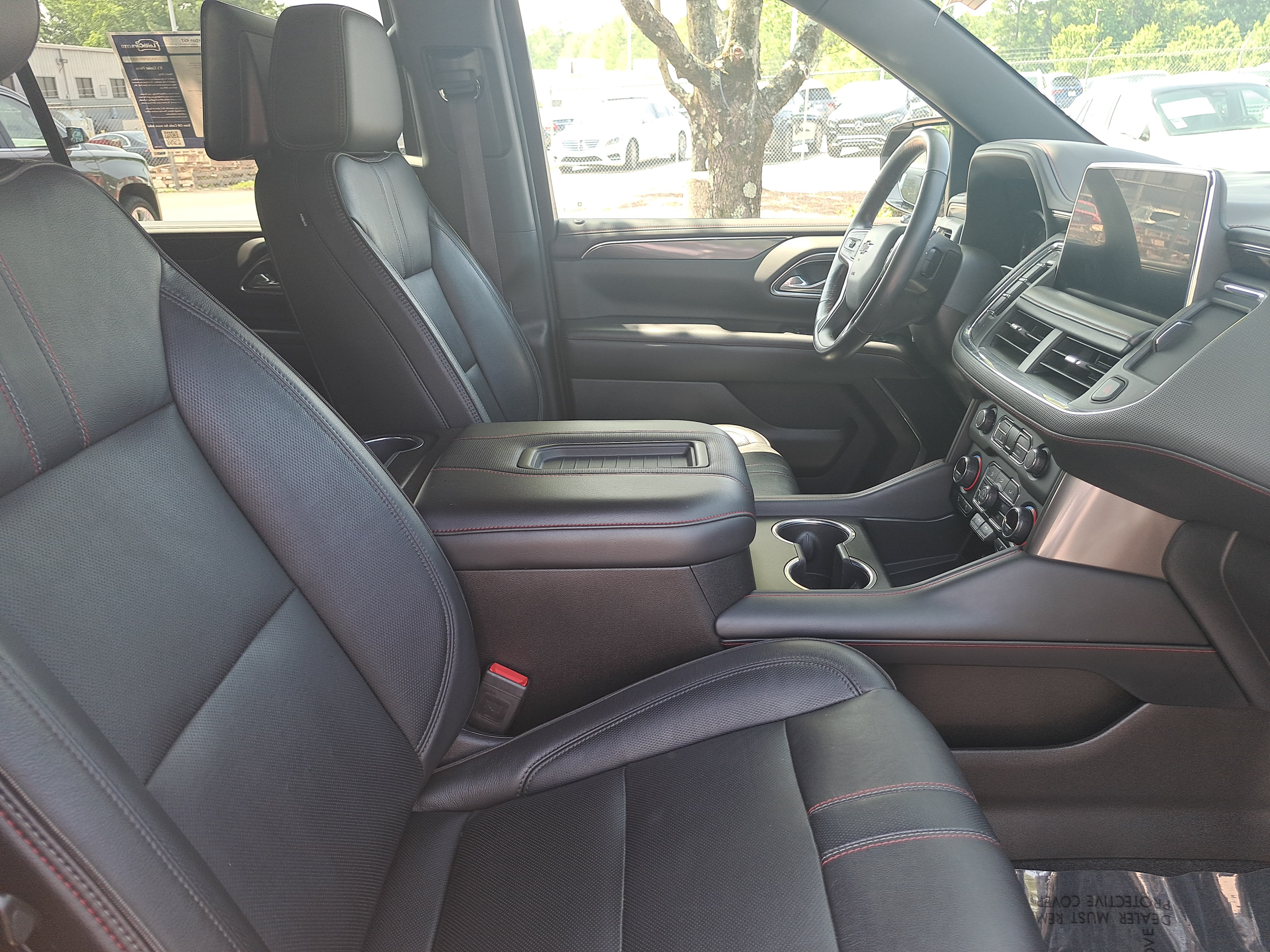 Used 2021 Chevrolet Suburban RST w/ Luxury Package AWD/4WD image 10