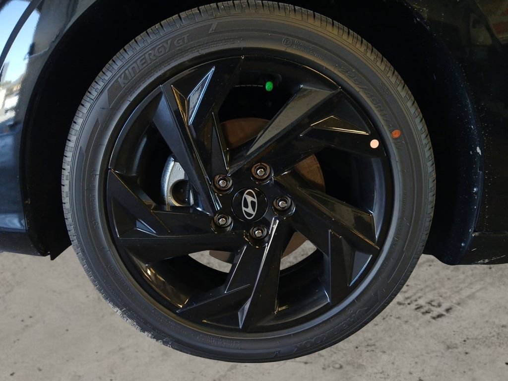 New 2026 Hyundai Elantra SEL Sport Premium FWD image 14