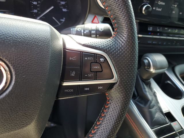 Used 2022 Toyota Sienna XSE image 26