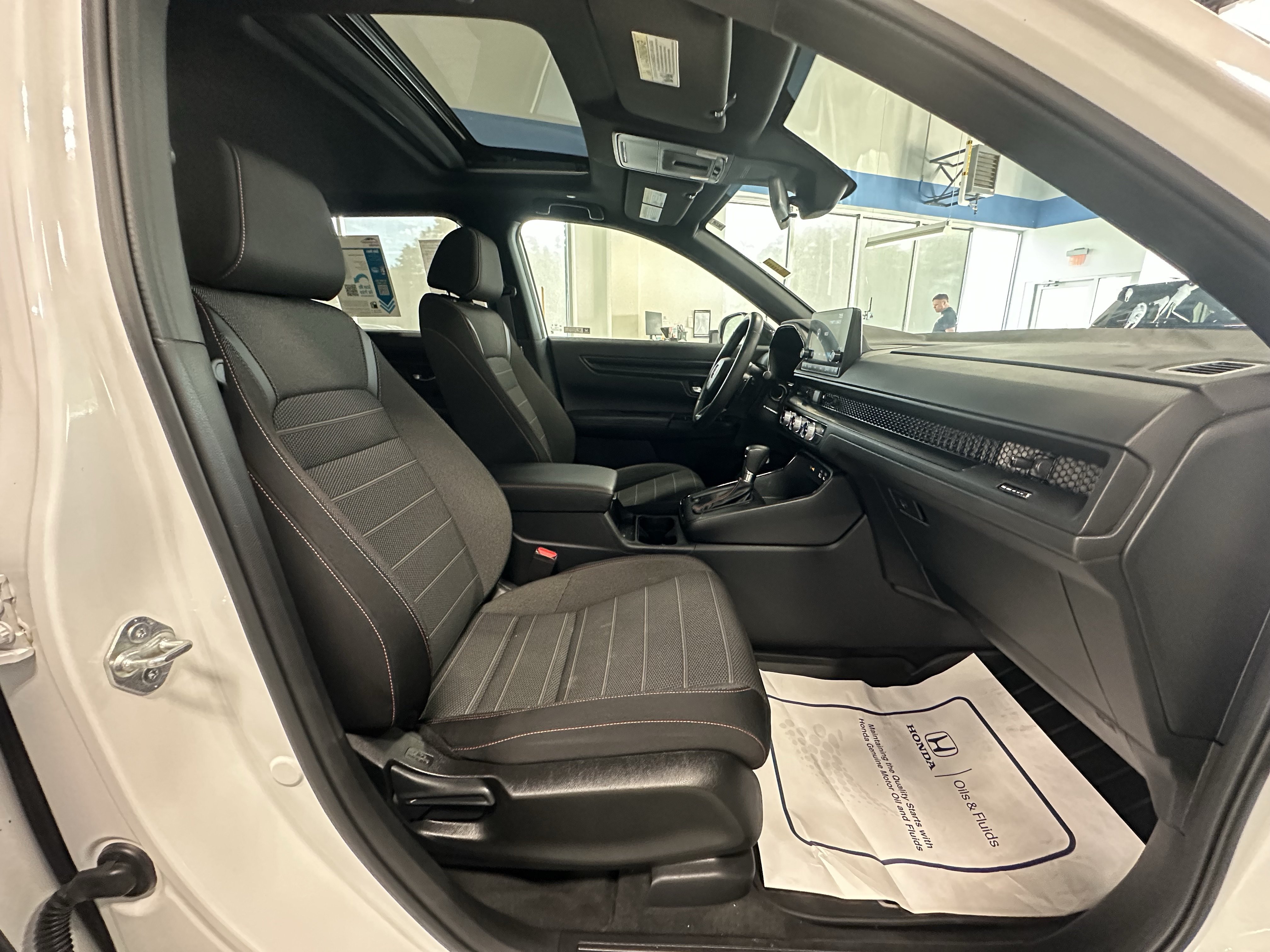 Used 2023 Honda CR-V Sport image 25