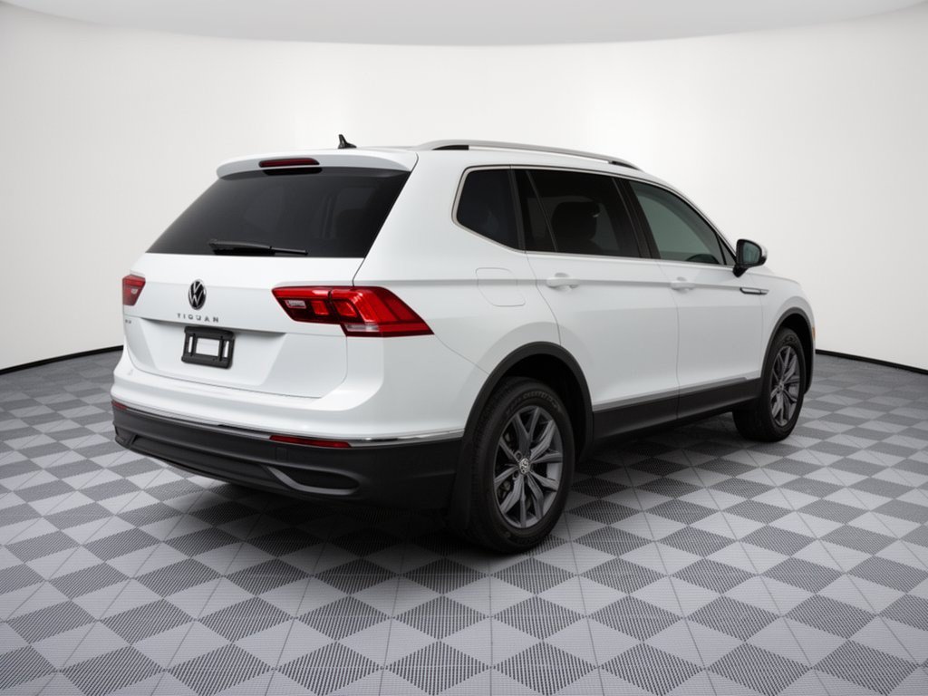 Used 2023 Volkswagen Tiguan SE FWD image 9