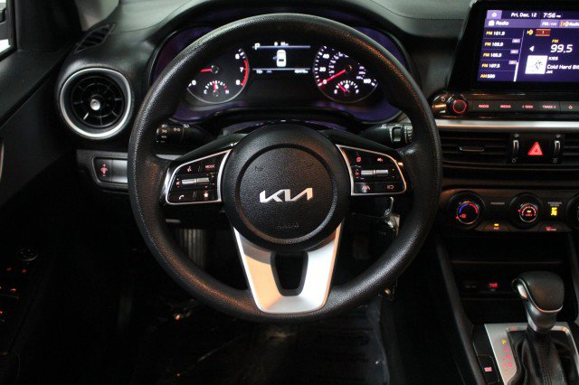 Used 2022 Kia Forte LXS image 23