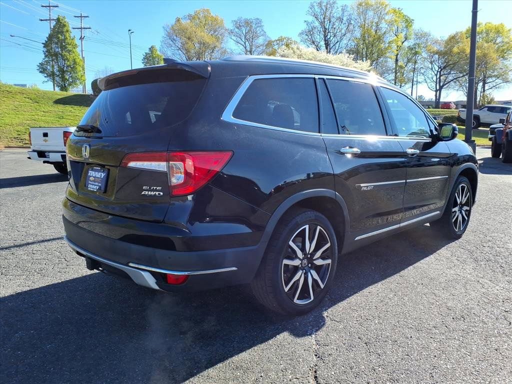 Used 2021 Honda Pilot Elite image 3