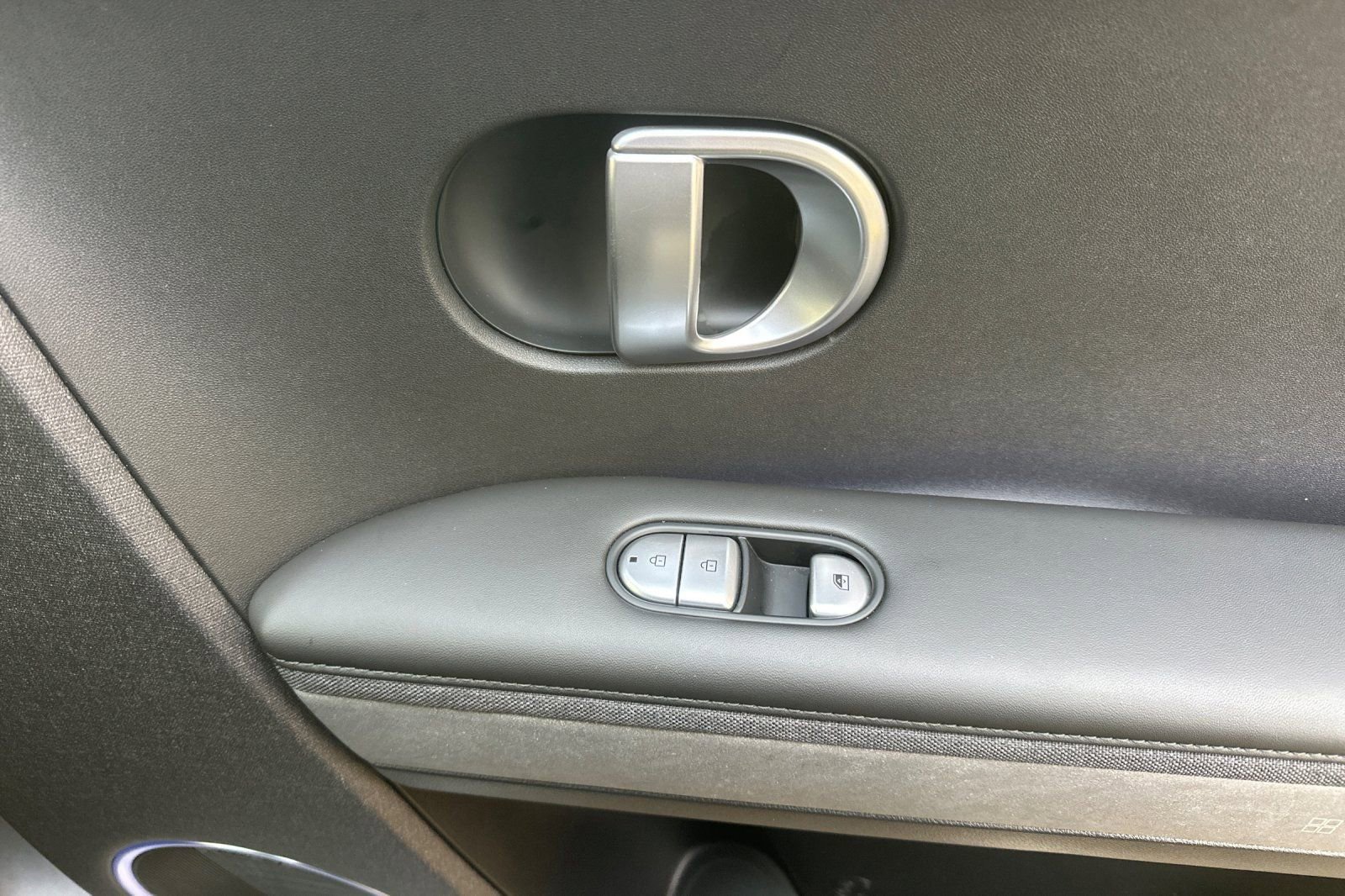 Used 2023 Hyundai Ioniq 5 Limited w/ Cargo Package image 18