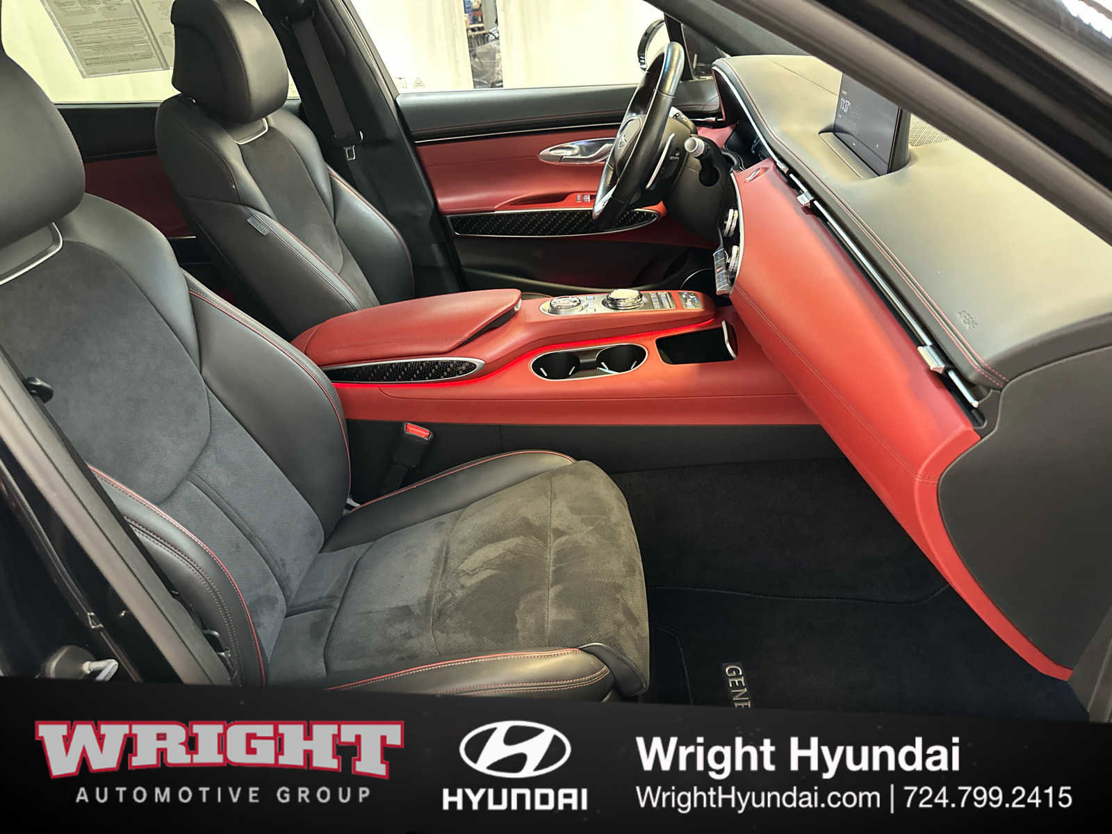 Used 2022 Genesis GV70 3.5T Sport w/ Sport Prestige Package AWD/4WD image 18