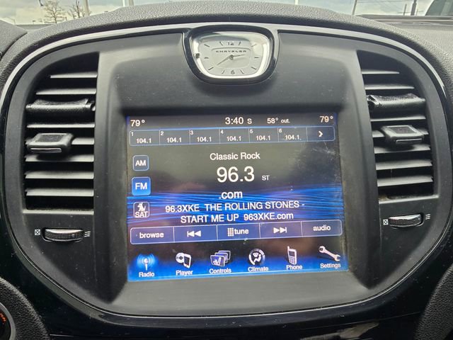 Used 2014 Chrysler 300 S RWD image 18