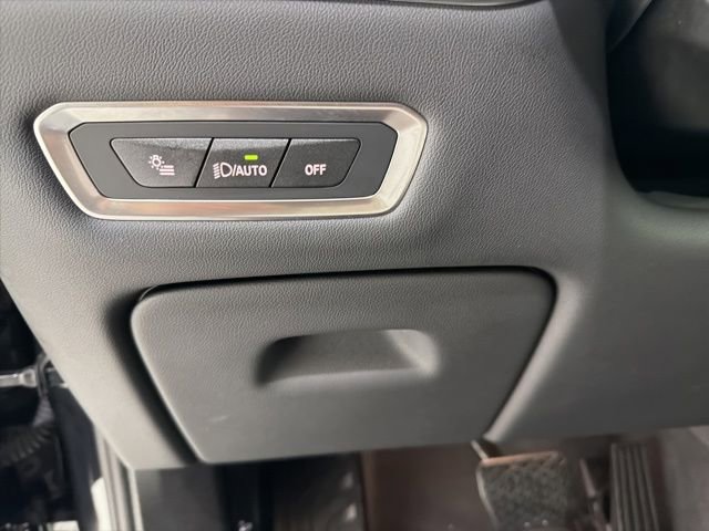 Used 2026 BMW X7 xDrive40i w/ Premium Package image 12