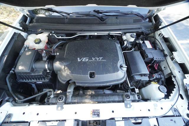 Used 2022 Chevrolet Colorado LT w/ LT Convenience Package image 9