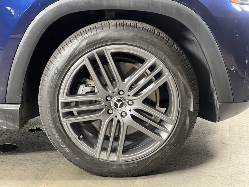 Used 2021 Mercedes-Benz GLS 450 4MATIC image 13
