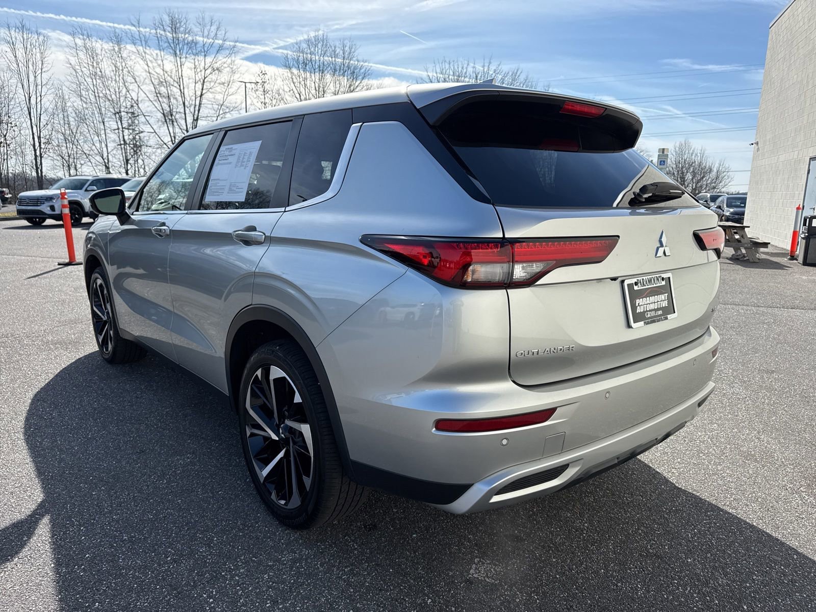 Used 2024 Mitsubishi Outlander SE Black Edition image 5