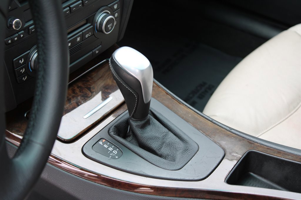 Used 2009 BMW 328i Wagon image 23