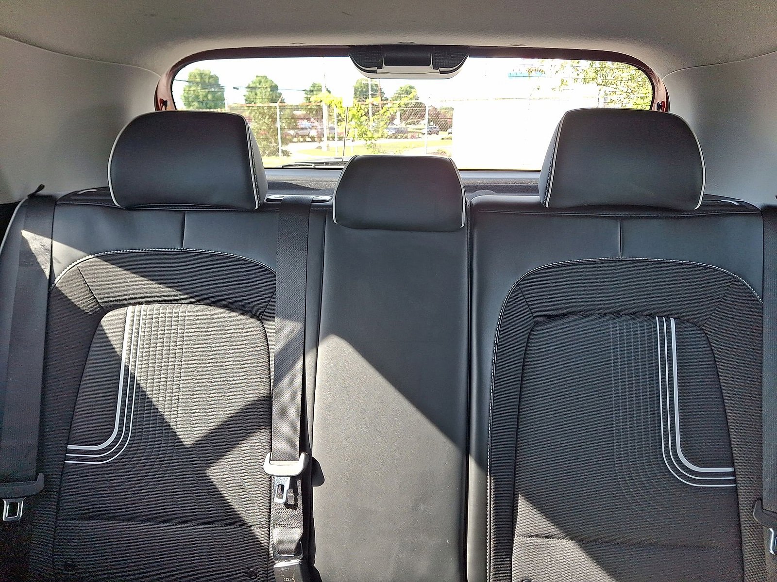 Certified 2022 Hyundai Venue Limited image 13