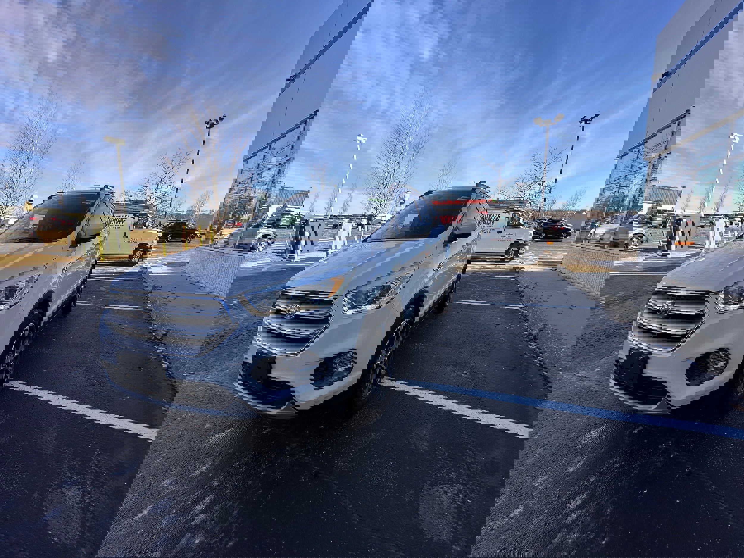 Used 2018 Ford Escape SEL image 1