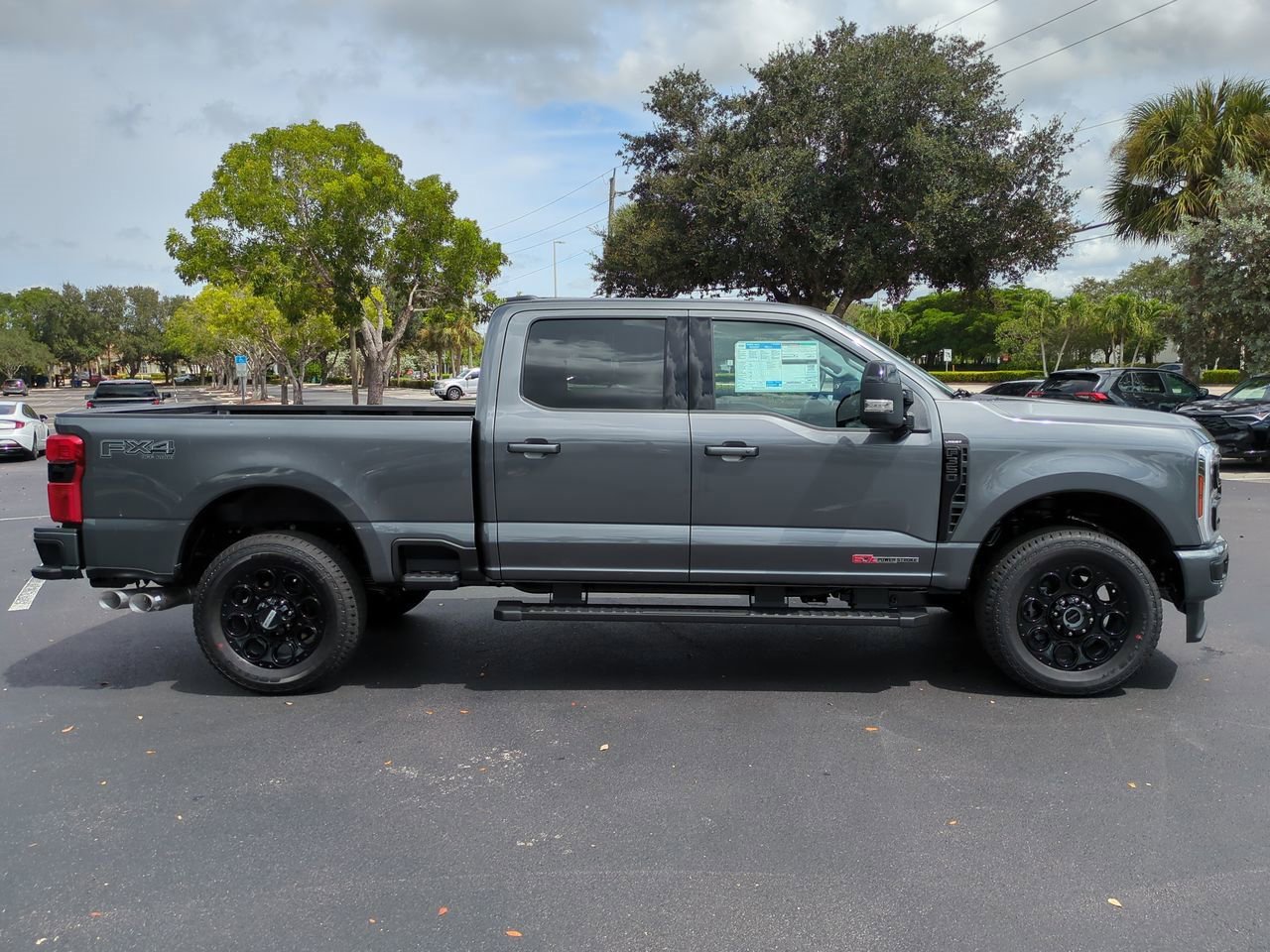 New 2026 Ford F350 4x4 Crew Cab Super Duty image 3