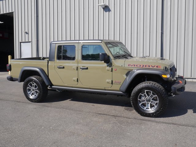 New 2025 Jeep Gladiator Mojave w/ Convenience Group image 8