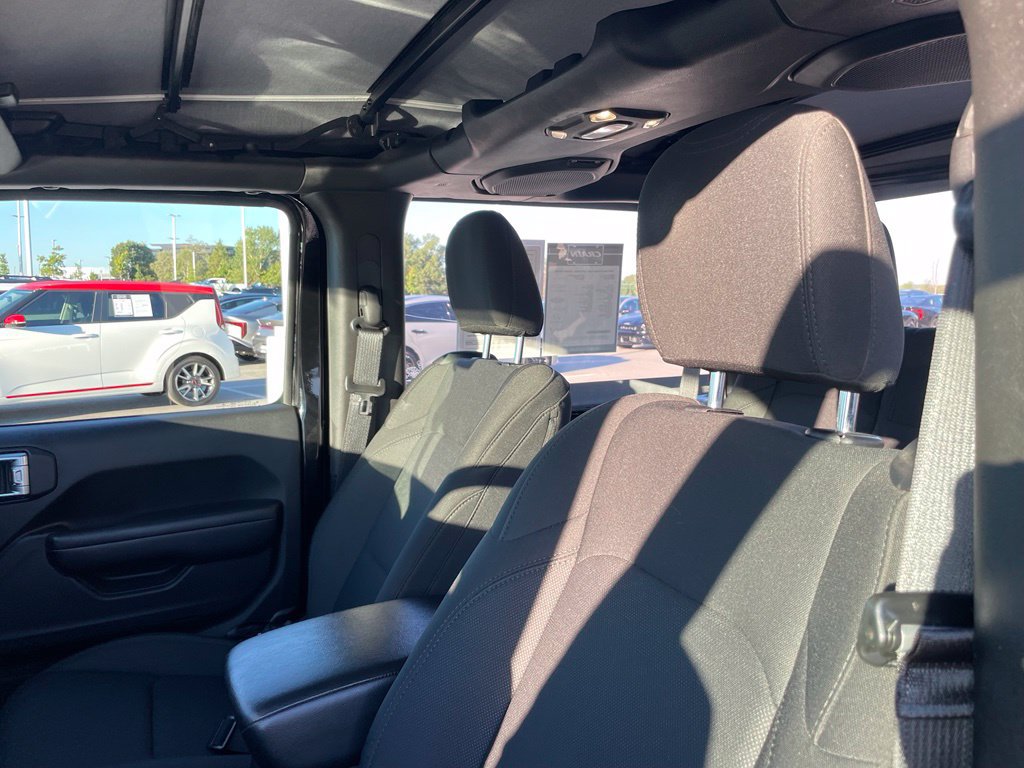 Used 2019 Jeep Wrangler Sport AWD/4WD image 20