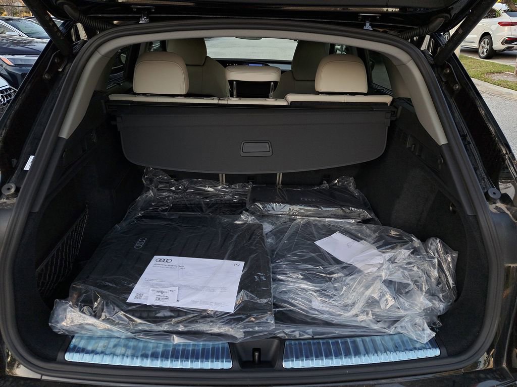 New 2025 Audi Q5 Prestige image 31