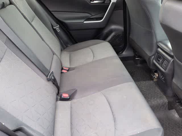 Used 2021 Toyota RAV4 XLE FWD image 20