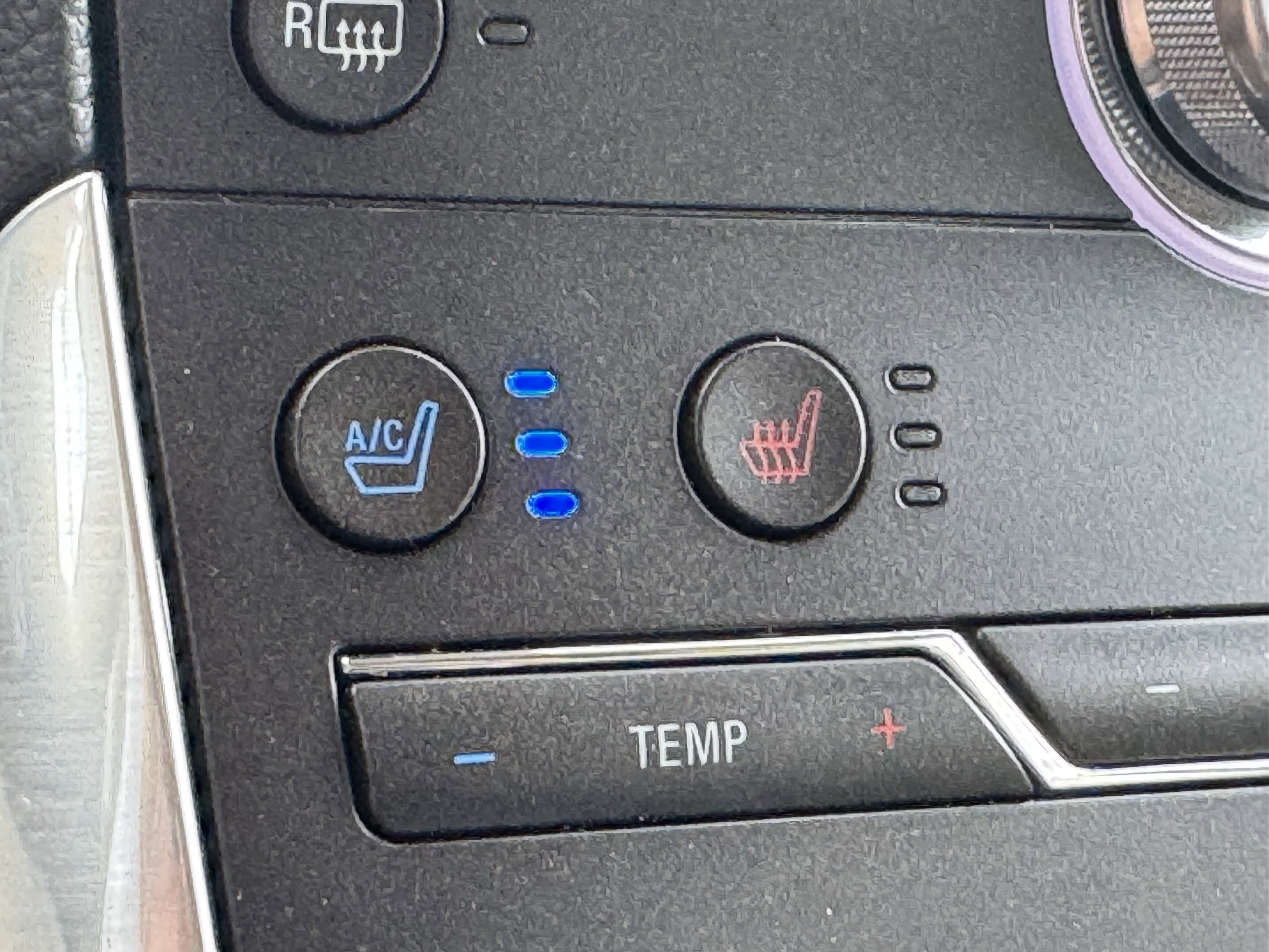 Used 2019 Ford Edge Titanium w/ Equipment Group 301A image 21