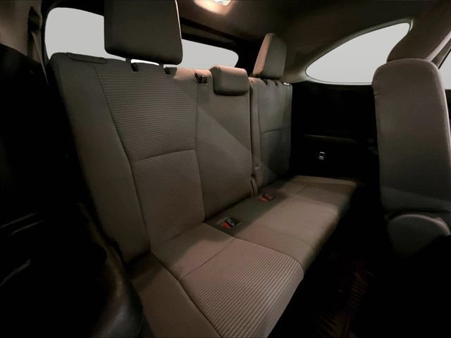 Used 2022 Toyota Highlander LE AWD/4WD image 27