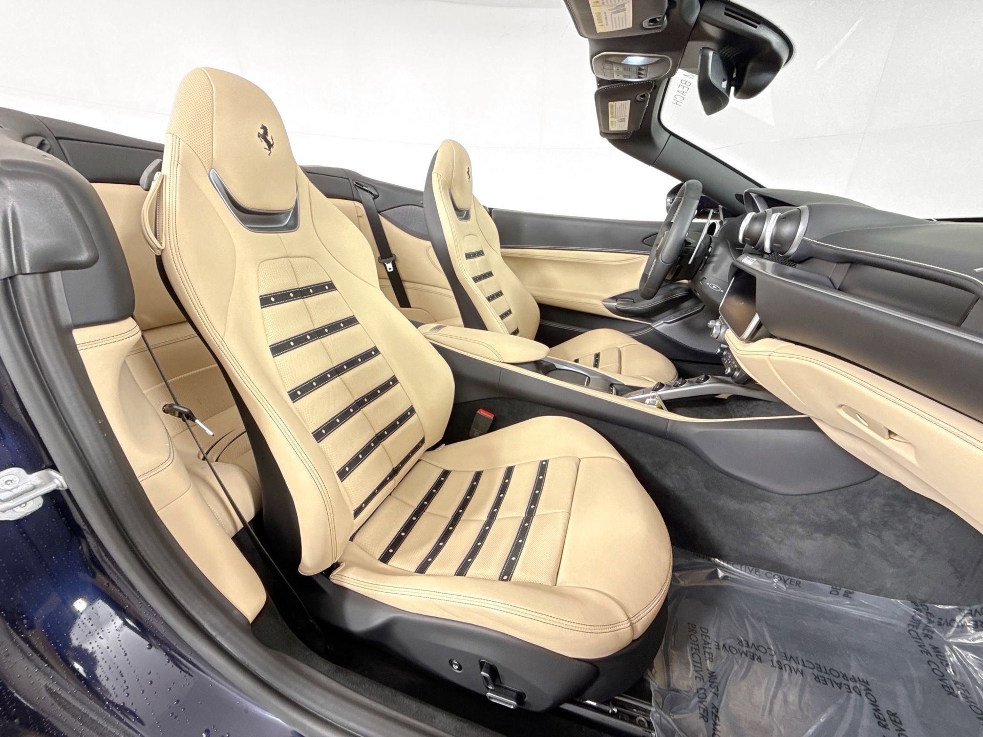 Certified 2023 Ferrari Portofino M RWD image 22