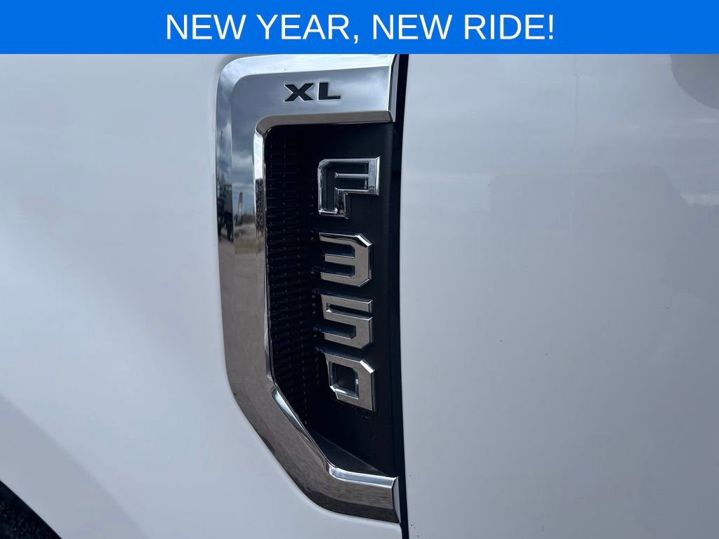 Used 2021 Ford F350 XL w/ Power Equipment Group image 11