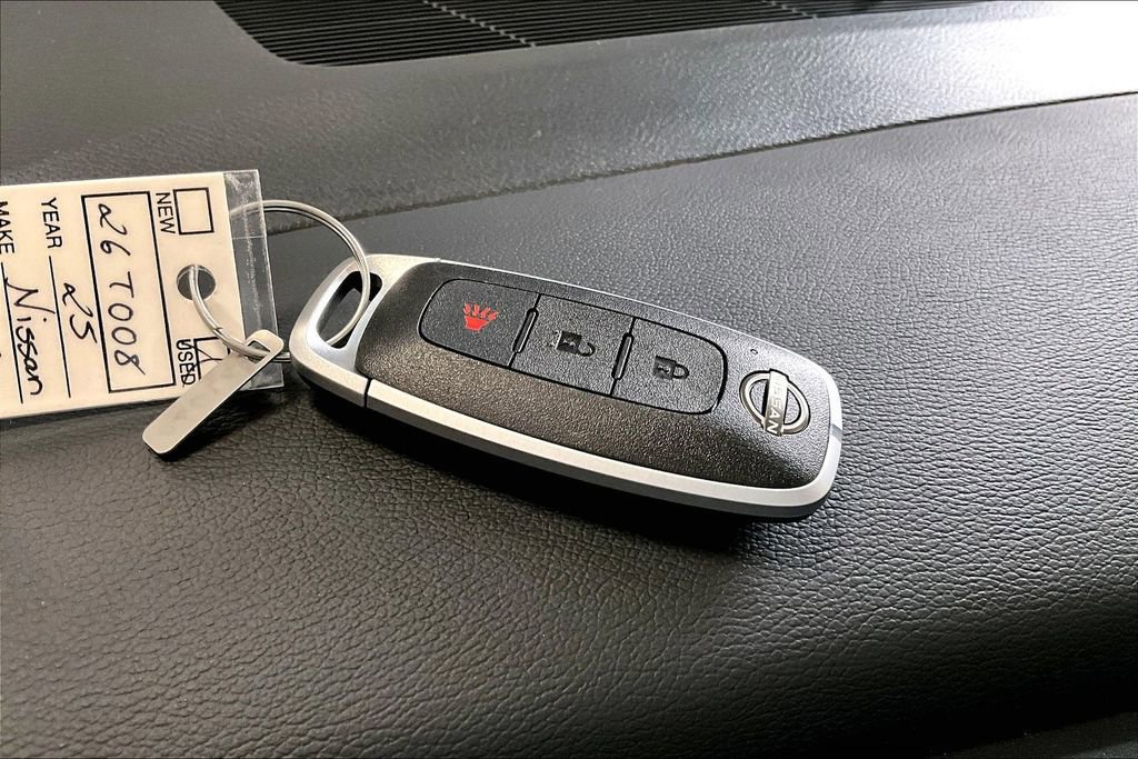 Certified 2025 Nissan Kicks SV image 11