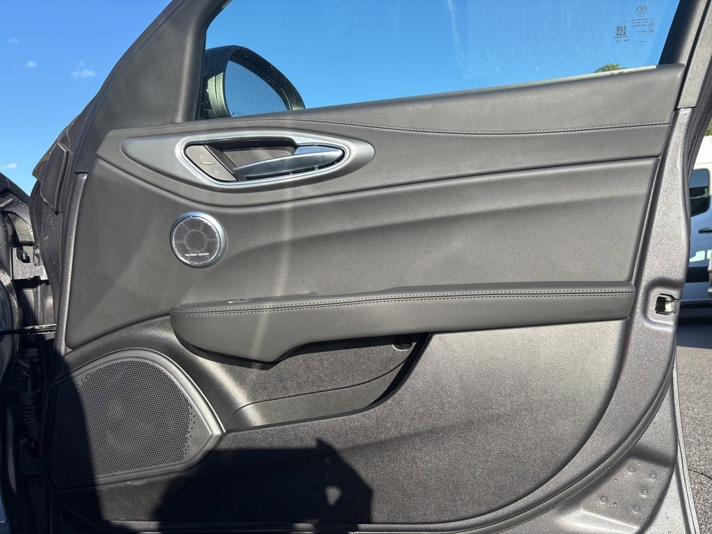 Used 2024 Alfa Romeo Giulia Ti image 24