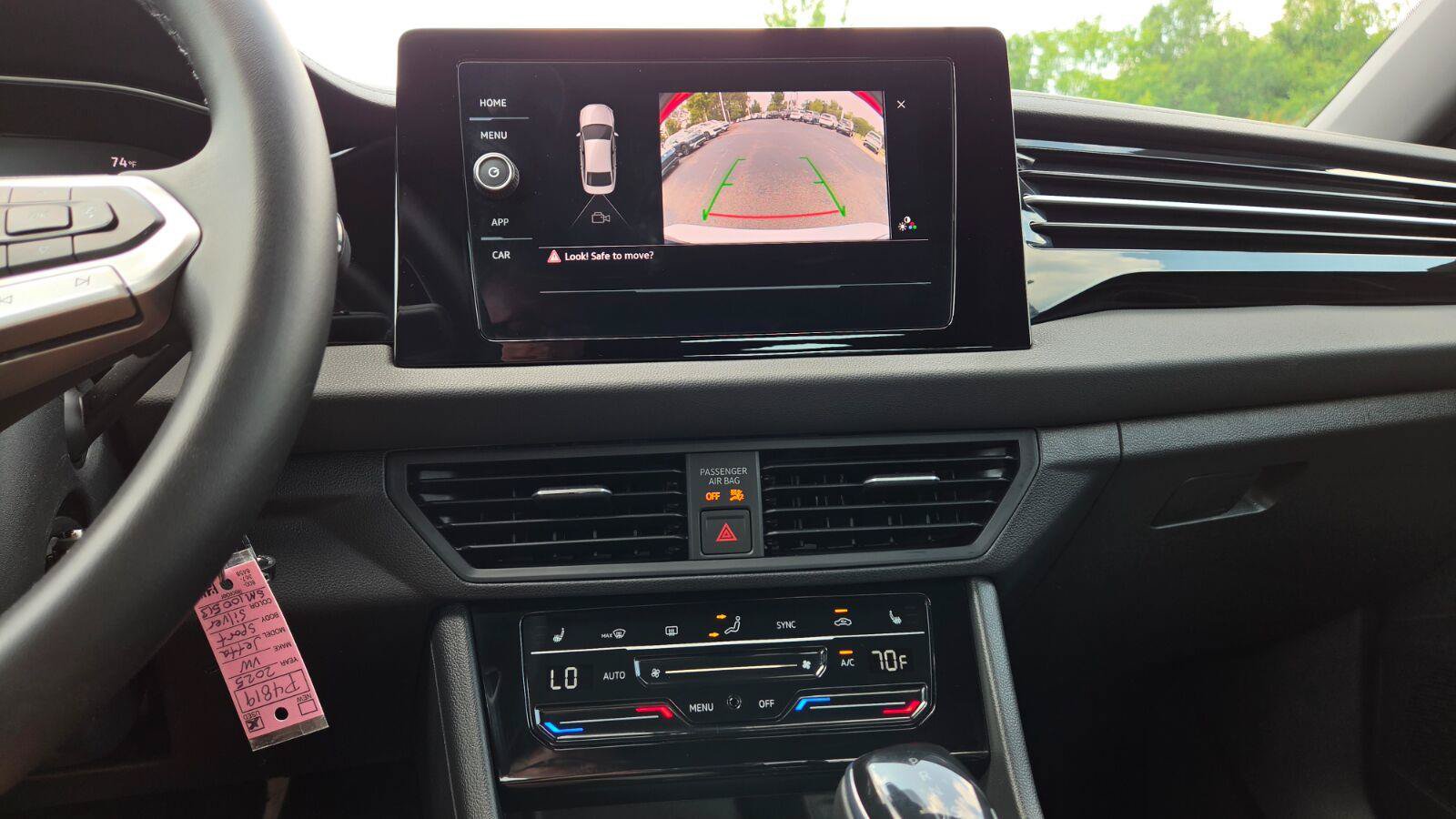 Certified 2025 Volkswagen Jetta Sport FWD image 32