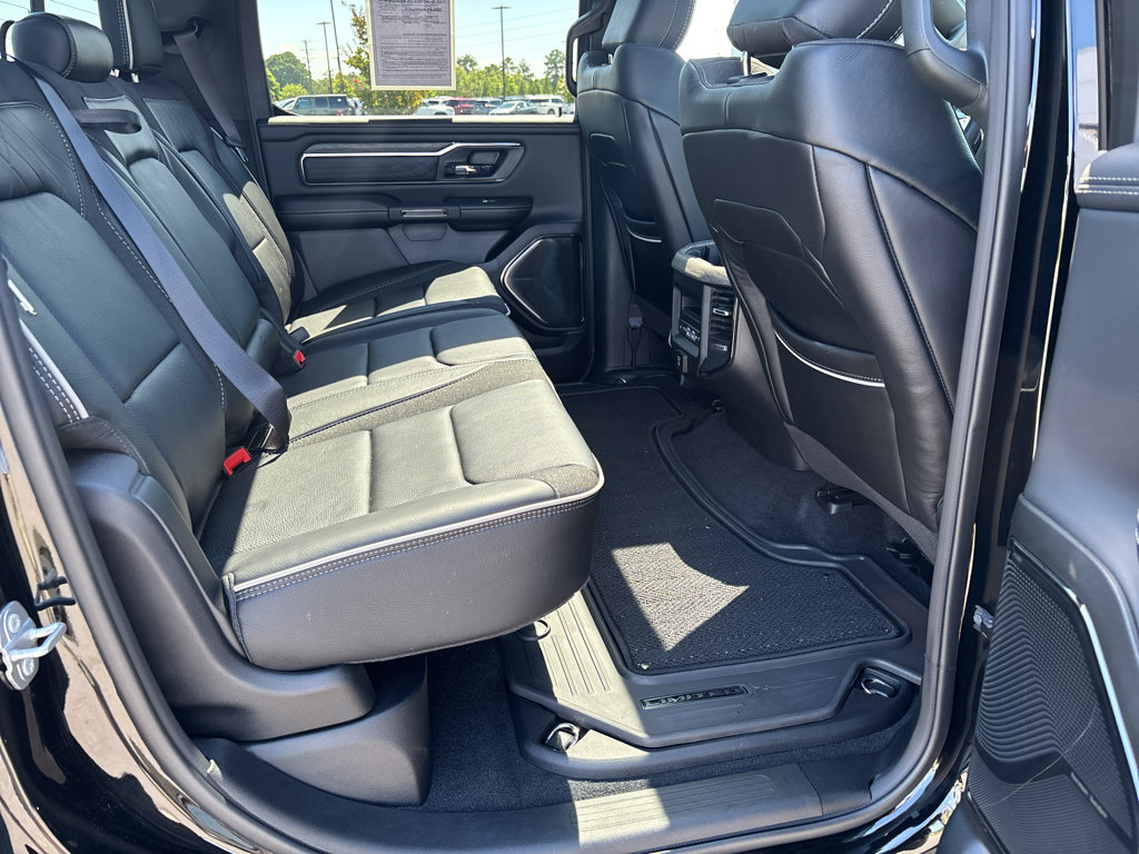 Used 2025 RAM 1500 Limited AWD/4WD image 27
