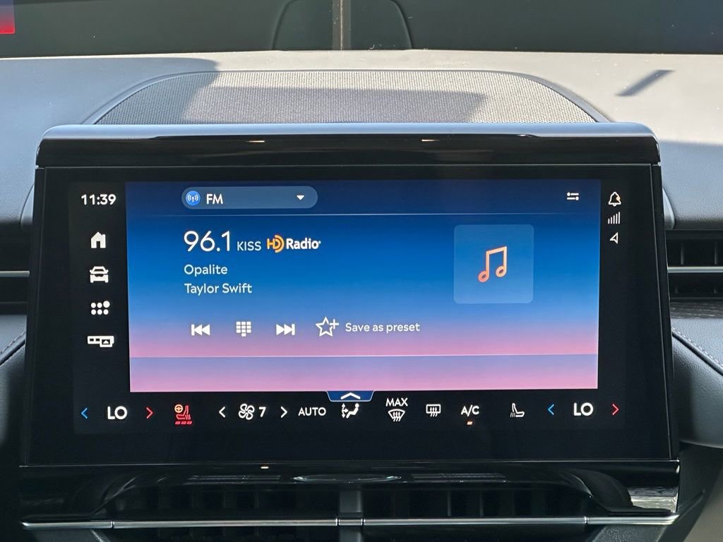 New 2026 Lincoln Nautilus Reserve AWD/4WD image 12