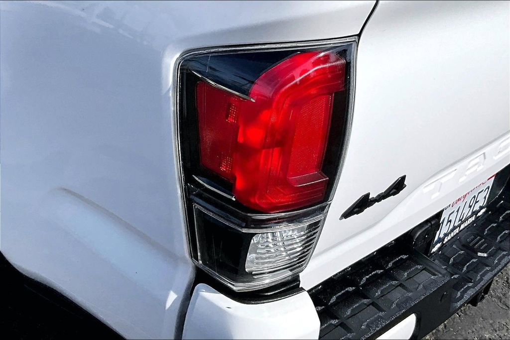 Used 2017 Toyota Tacoma TRD Pro image 28