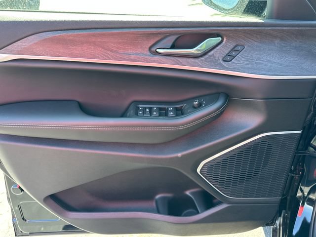 New 2026 Jeep Grand Cherokee Limited AWD/4WD image 11