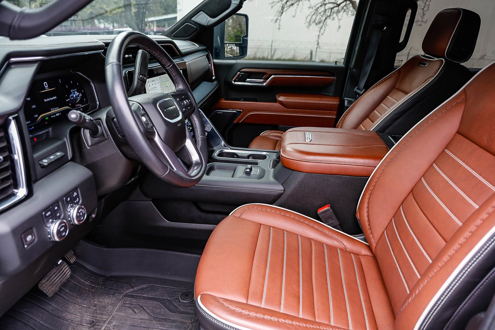 Used 2024 GMC Sierra 2500 Denali Ultimate w/ Max Trailering Package image 19