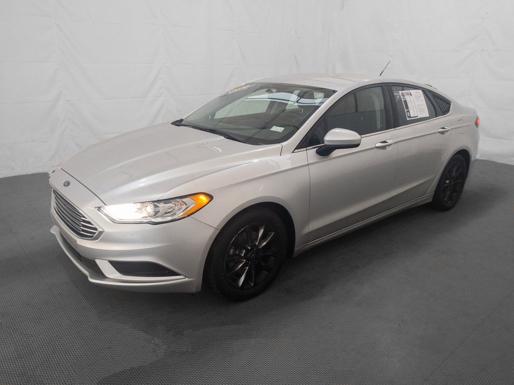 Used 2017 Ford Fusion SE w/ Fusion SE Technology Package