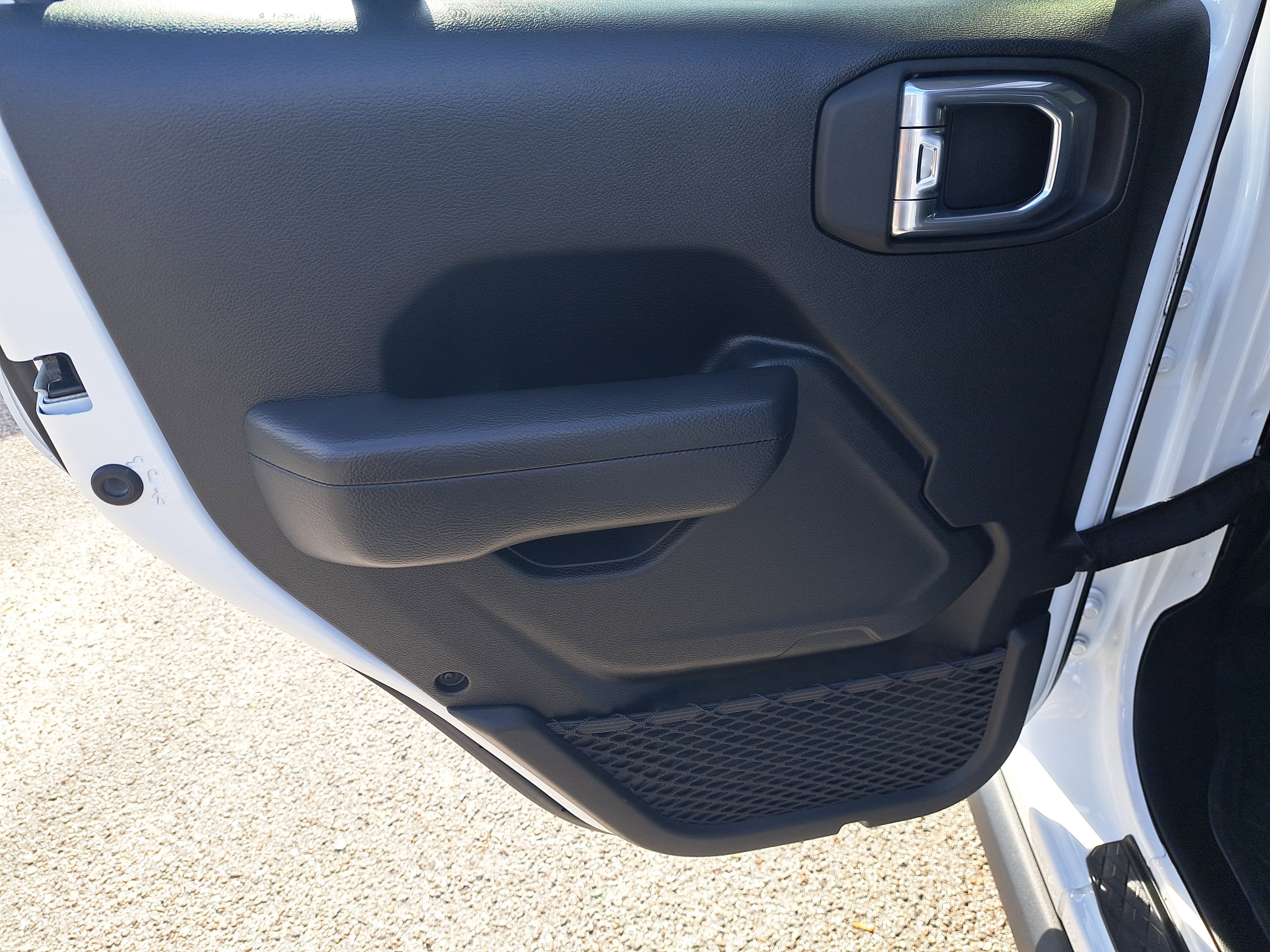 Used 2022 Jeep Gladiator Mojave w/ Trailer Tow Package image 10