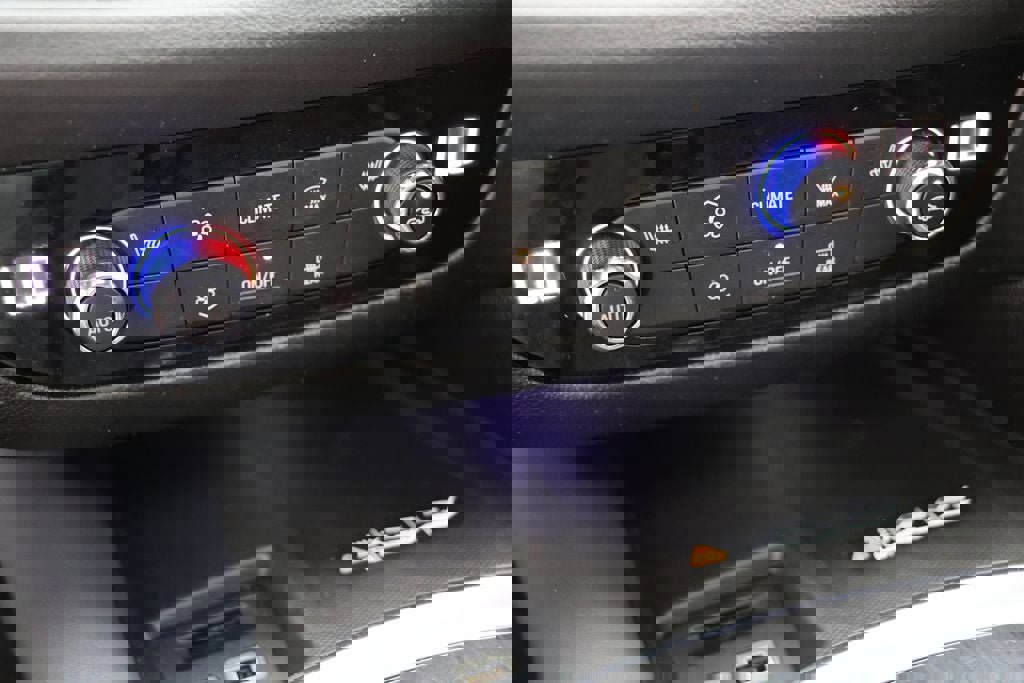 Used 2022 Buick Enclave Essence w/ Experience Buick Package image 24