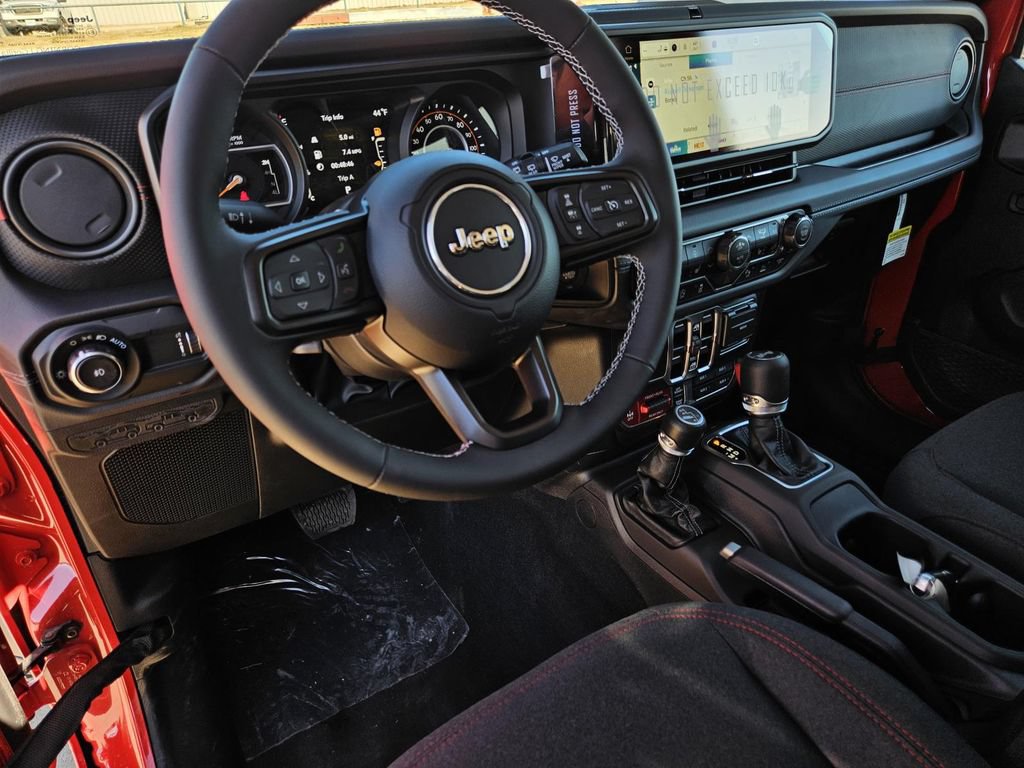 New 2025 Jeep Wrangler Unlimited Rubicon w/ Safety Group AWD/4WD image 18