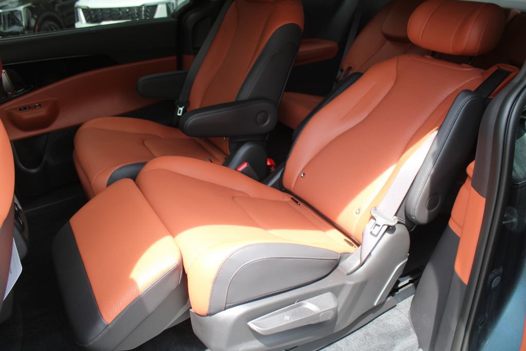 New 2026 Kia Carnival SX Prestige FWD image 9