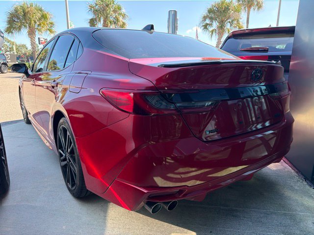 Used 2025 Toyota Camry XSE FWD image 4