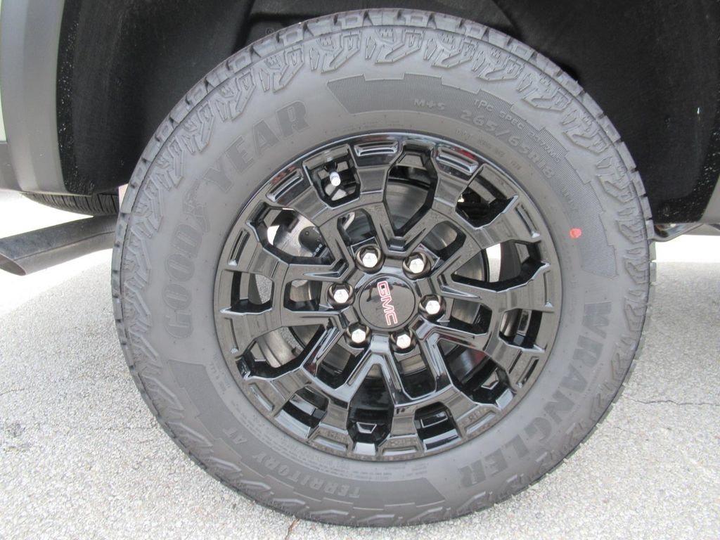 New 2026 GMC Canyon Elevation w/ Convenience Package RWD image 8