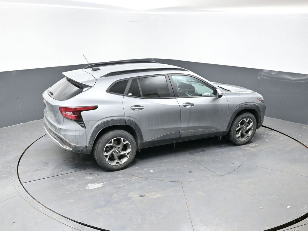 Used 2024 Chevrolet Trax LT w/ Driver Confidence Package image 19